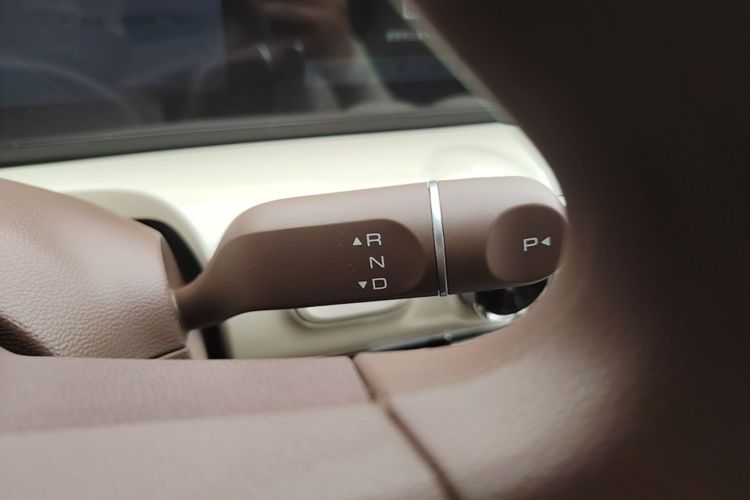 Used Wuling Bingo 2025 333 km Lingxi Connected Version Gear Lever