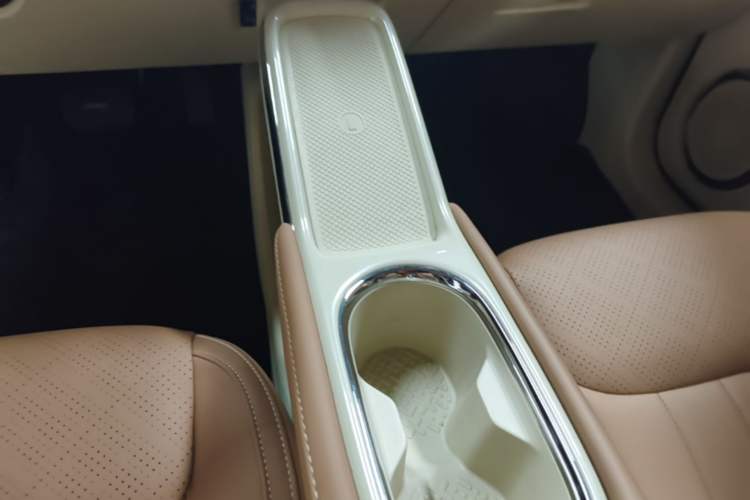 Used Wuling Bingo 2025 333 km Lingxi Deluxe Edition Gear Lever