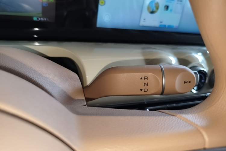 Used Wuling Bingo 2025 333 km Enjoyment Version Gear Lever