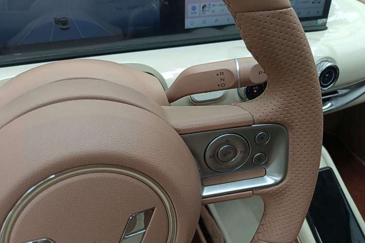 Used Wuling Bingo 2025 333 km Lingxi Deluxe Edition Gear Lever