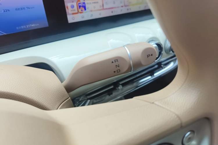 Used Wuling Bingo 2025 333 km Lingxi Connected Version Gear Lever