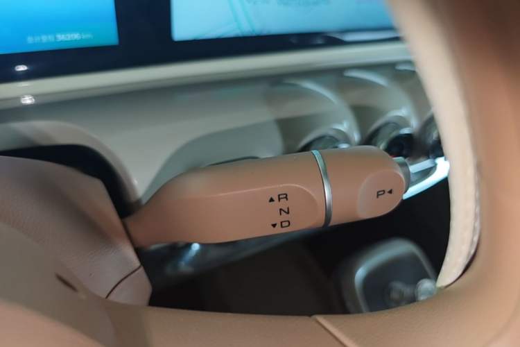 Used Wuling Bingo 2025 333 km Lingxi Connected Version Gear Lever