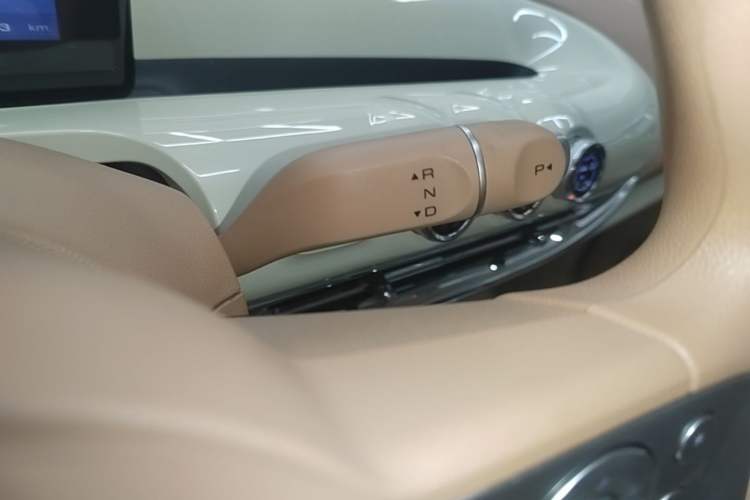 Used Wuling Bingo 2025 333 km Enjoyment Version Gear Lever