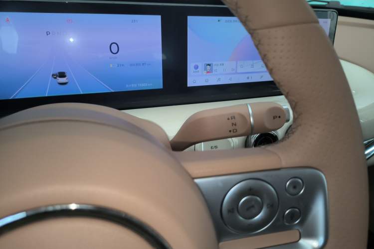 Used Wuling Bingo 2025 410 km Lingxi Deluxe Edition Gear Lever