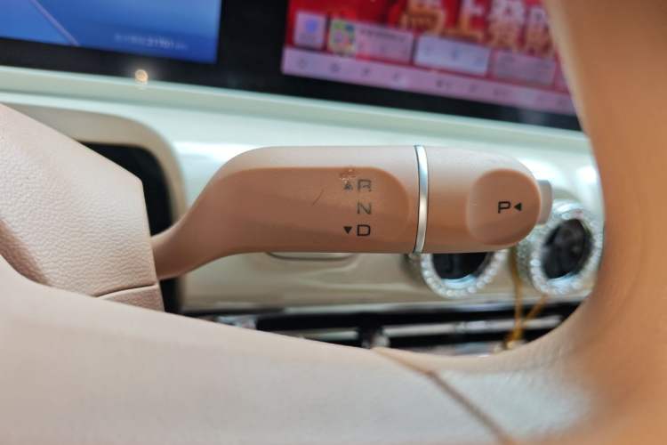 Used Wuling Bingo 2025 333 km Lingxi Connected Version Gear Lever