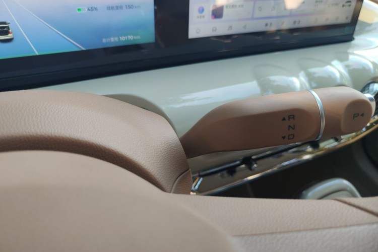 Used Wuling Bingo 2025 333 km Lingxi Connected Version Gear Lever