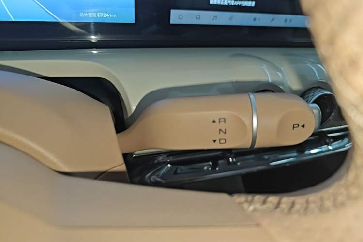 Used Wuling Bingo 2025 410 km Lingxi Deluxe Edition Gear Lever