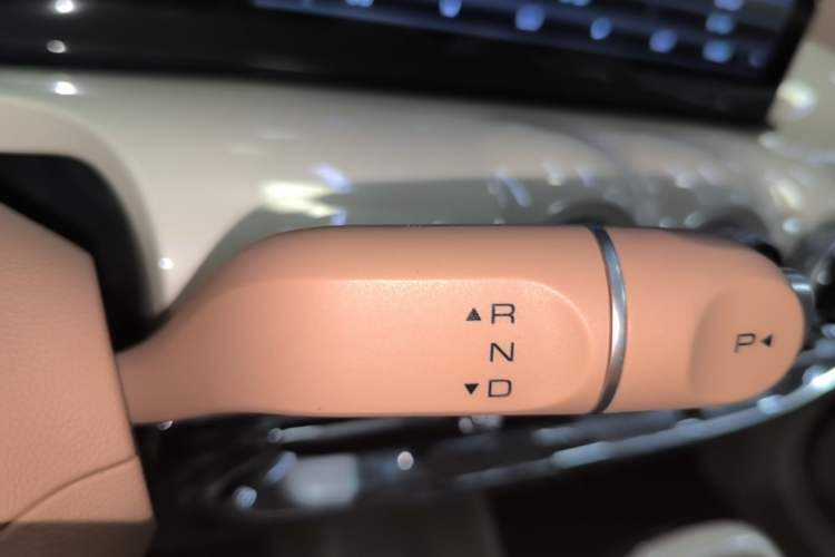 Used Wuling Bingo 2025 333 km Enjoyment Version Gear Lever
