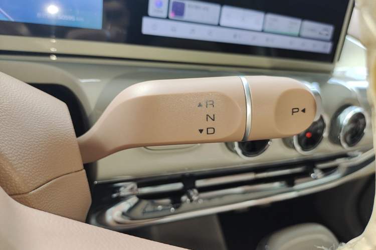 Used Wuling Bingo 2025 410 km Lingxi Deluxe Edition Gear Lever