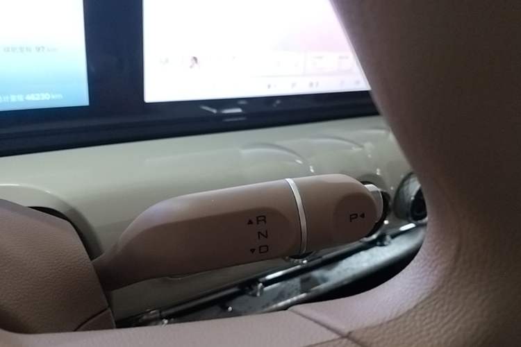 Used Wuling Bingo 2025 333 km Lingxi Connected Version Gear Lever
