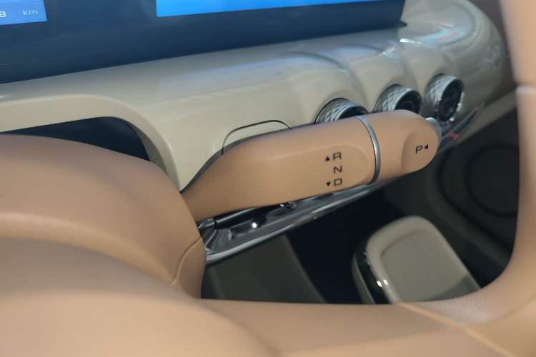 Used Wuling Bingo 2025 333 km Enjoyment Version Gear Lever