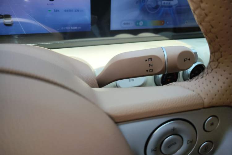Used Wuling Bingo 2025 410 km Lingxi Deluxe Edition Gear Lever