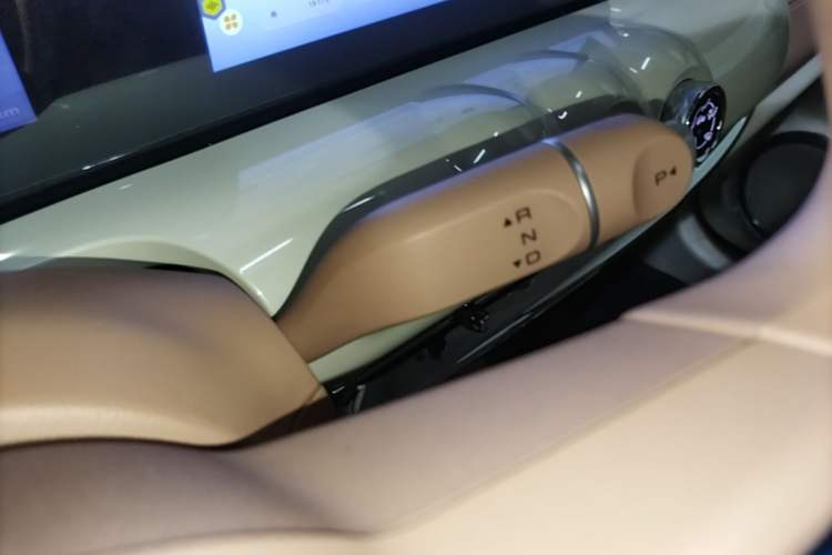 Used Wuling Bingo 2025 333 km Enjoyment Version Gear Lever