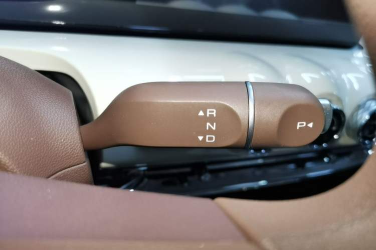 Used Wuling Bingo 2025 333 km Enjoyment Version Gear Lever
