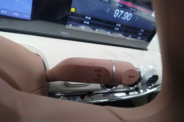 Used Wuling Bingo 2025 333 km Enjoyment Version Gear Lever