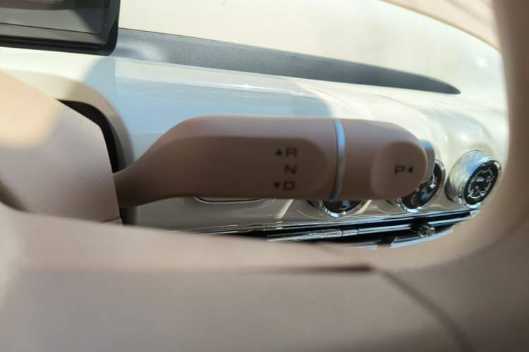Used Wuling Bingo 2025 333 km Enjoyment Version Gear Lever
