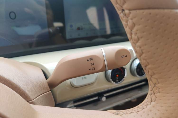 Used Wuling Bingo 2025 333 km Lingxi Deluxe Edition Gear Lever