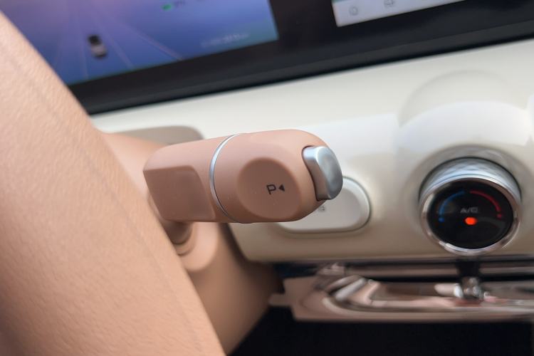 Used Wuling Bingo 2025 333 km Lingxi Connected Version Gear Lever
