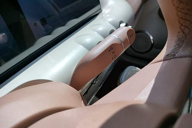 Used Wuling Bingo 2025 333 km Lingxi Deluxe Edition Gear Lever