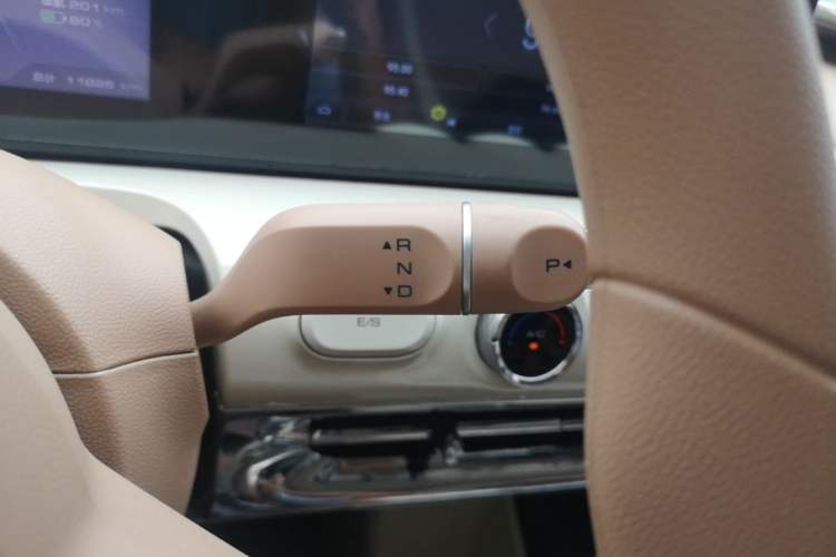 Used Wuling Bingo 2025 333 km Enjoyment Version Gear Lever