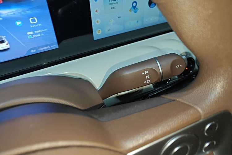 Used Wuling Bingo 2025 333 km Enjoyment Version Gear Lever
