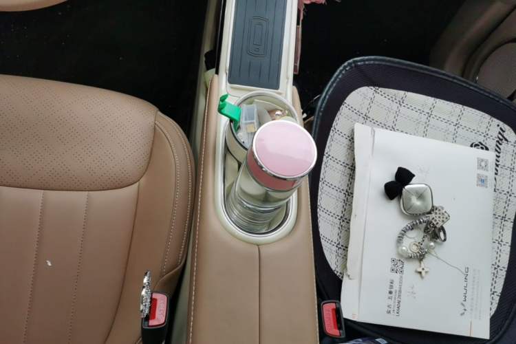 Used Wuling Bingo 2025 333 km Lingxi Connected Version Gear Lever