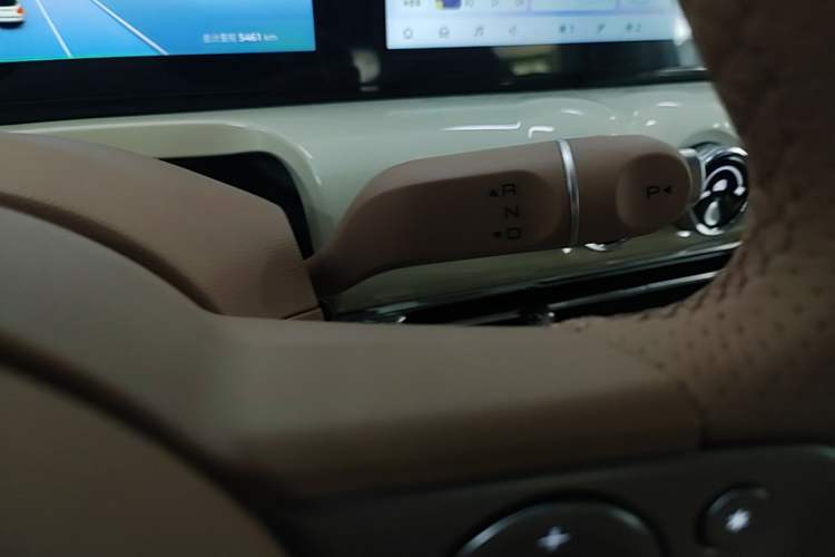 Used Wuling Bingo 2025 410 km Lingxi Deluxe Edition Gear Lever