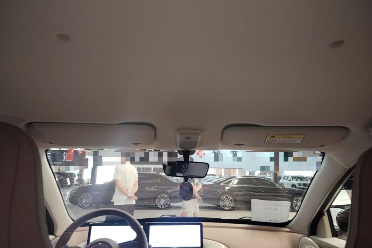 Used Wuling Bingo 2025 333 km Lingxi Deluxe Edition Headliner