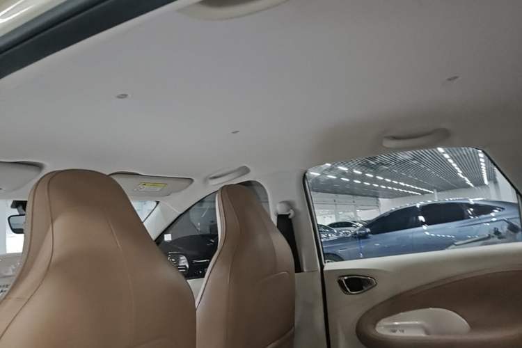 Used Wuling Bingo 2025 333 km Lingxi Deluxe Edition Headliner