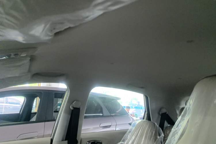 Used Wuling Bingo 2025 333 km Enjoyment Version Headliner