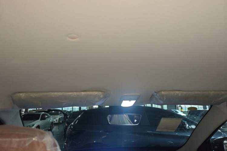 Used Wuling Bingo 2025 333 km Enjoyment Version Headliner