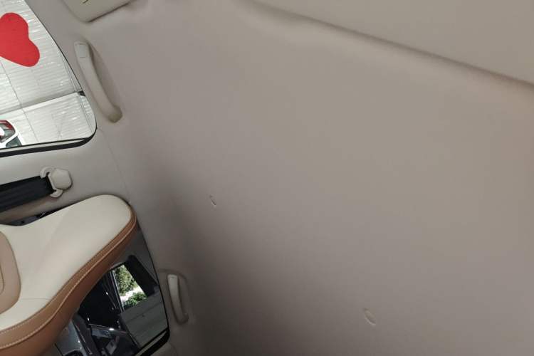 Used Wuling Bingo 2025 333 km Enjoyment Version Headliner