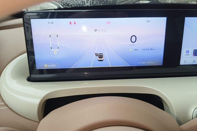 Used Wuling Bingo 2025 333 km Lingxi Connected Version Instrument Cluster