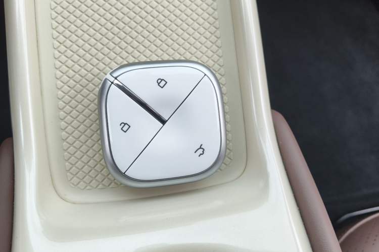 Used Wuling Bingo 2025 333 km Enjoyment Version Interior 1