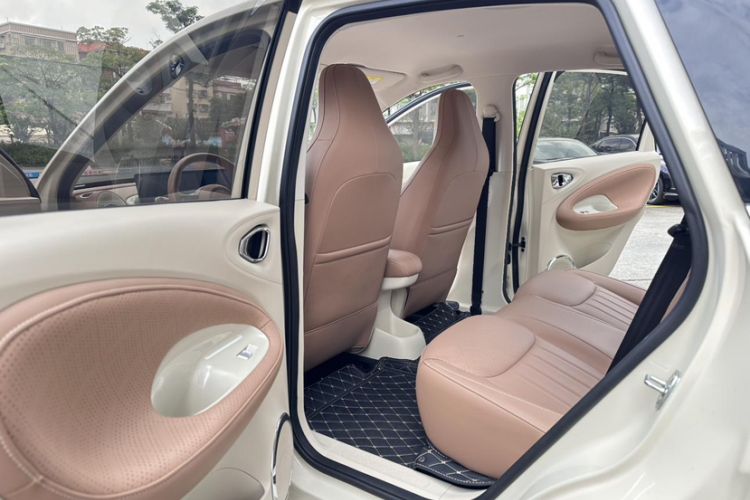 Used Wuling Bingo 2025 333 km Lingxi Connected Version Interior 11