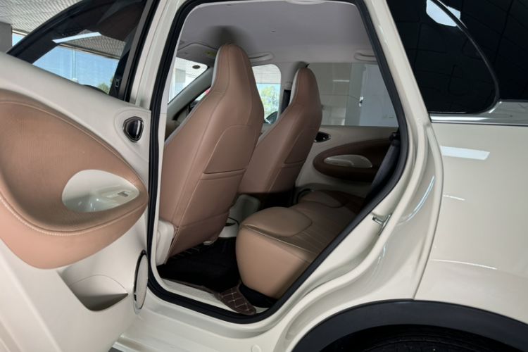 Used Wuling Bingo 2025 333 km Enjoyment Version Interior 13