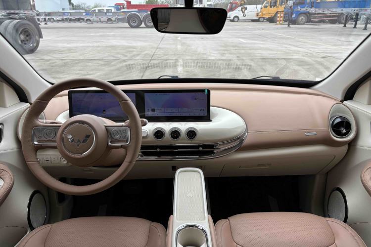 Used Wuling Bingo 2025 333 km Lingxi Deluxe Edition Interior 2