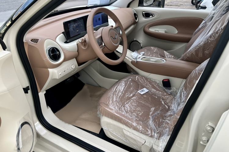 Used Wuling Bingo 2025 333 km Enjoyment Version Interior 2
