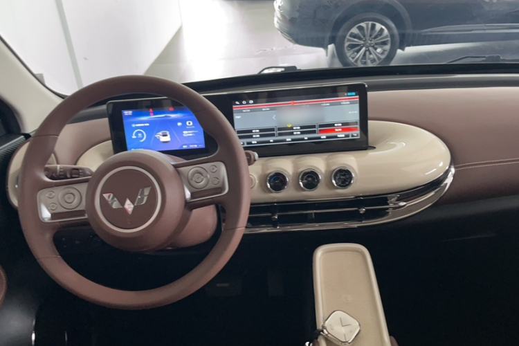 Used Wuling Bingo 2025 333 km Enjoyment Version Interior 3