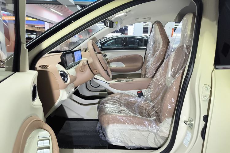 Used Wuling Bingo 2025 333 km Enjoyment Version Interior 3