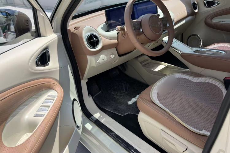 Used Wuling Bingo 2025 333 km Enjoyment Version Interior 4