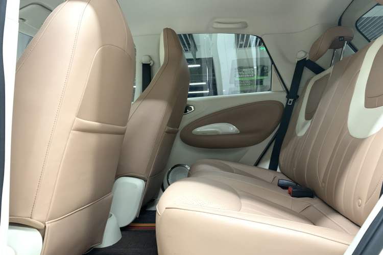Used Wuling Bingo 2025 333 km Enjoyment Version Interior 5
