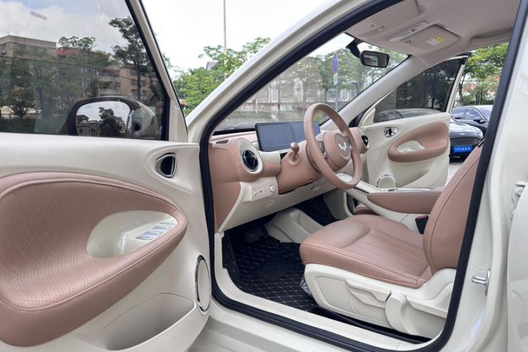 Used Wuling Bingo 2025 333 km Lingxi Connected Version Interior 7