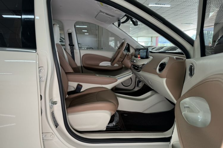 Used Wuling Bingo 2025 333 km Enjoyment Version Interior 7