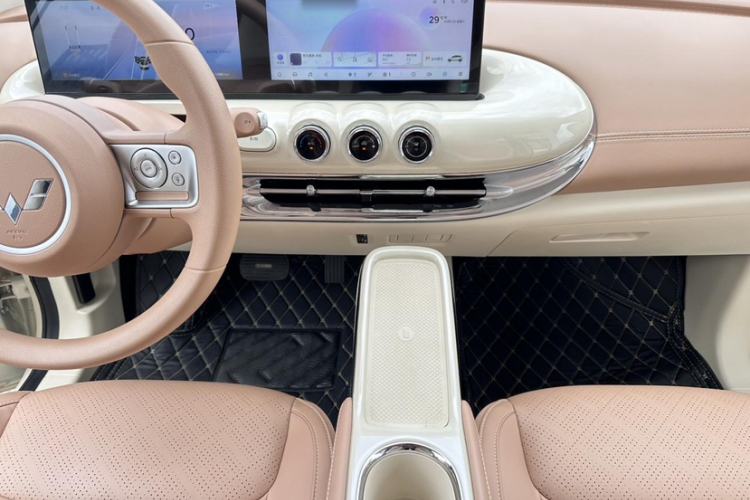 Used Wuling Bingo 2025 333 km Lingxi Connected Version Interior 9