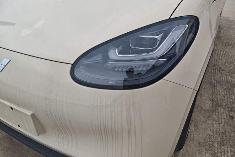 Used Wuling Bingo 2025 333 km Lingxi Connected Version Left Front Headlight