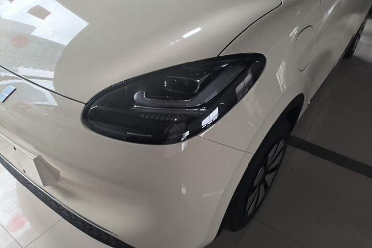 Used Wuling Bingo 2025 333 km Lingxi Connected Version Left Front Headlight