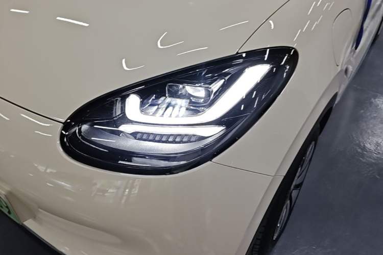 Used Wuling Bingo 2025 333 km Lingxi Deluxe Edition Left Front Headlight