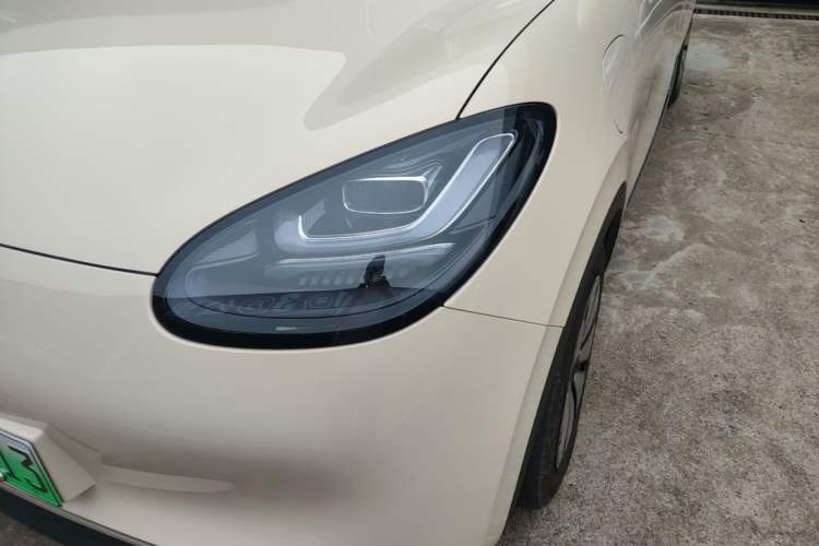 Used Wuling Bingo 2025 333 km Lingxi Connected Version Left Front Headlight
