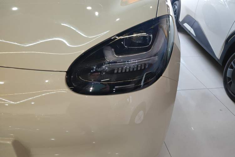 Used Wuling Bingo 2025 333 km Enjoyment Version Left Front Headlight